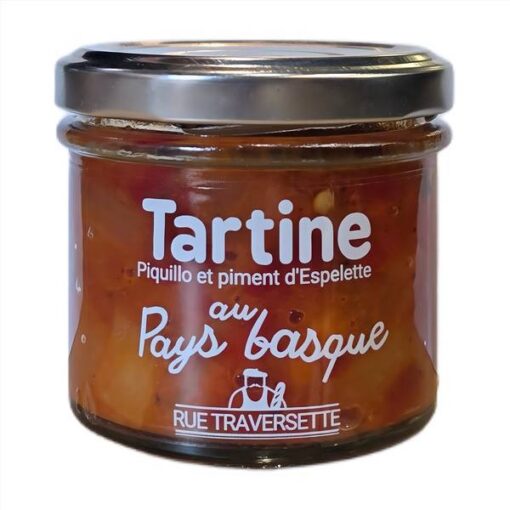 Une tartine aussi haute en couleur que puissante en goût. Tout le Pays Basque dans une tartine