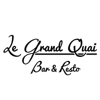 Logo Grand Quai, bar et restaurant situé au Havre, associé à une cuisine maison de saison et à des moments conviviaux du matin au soir.